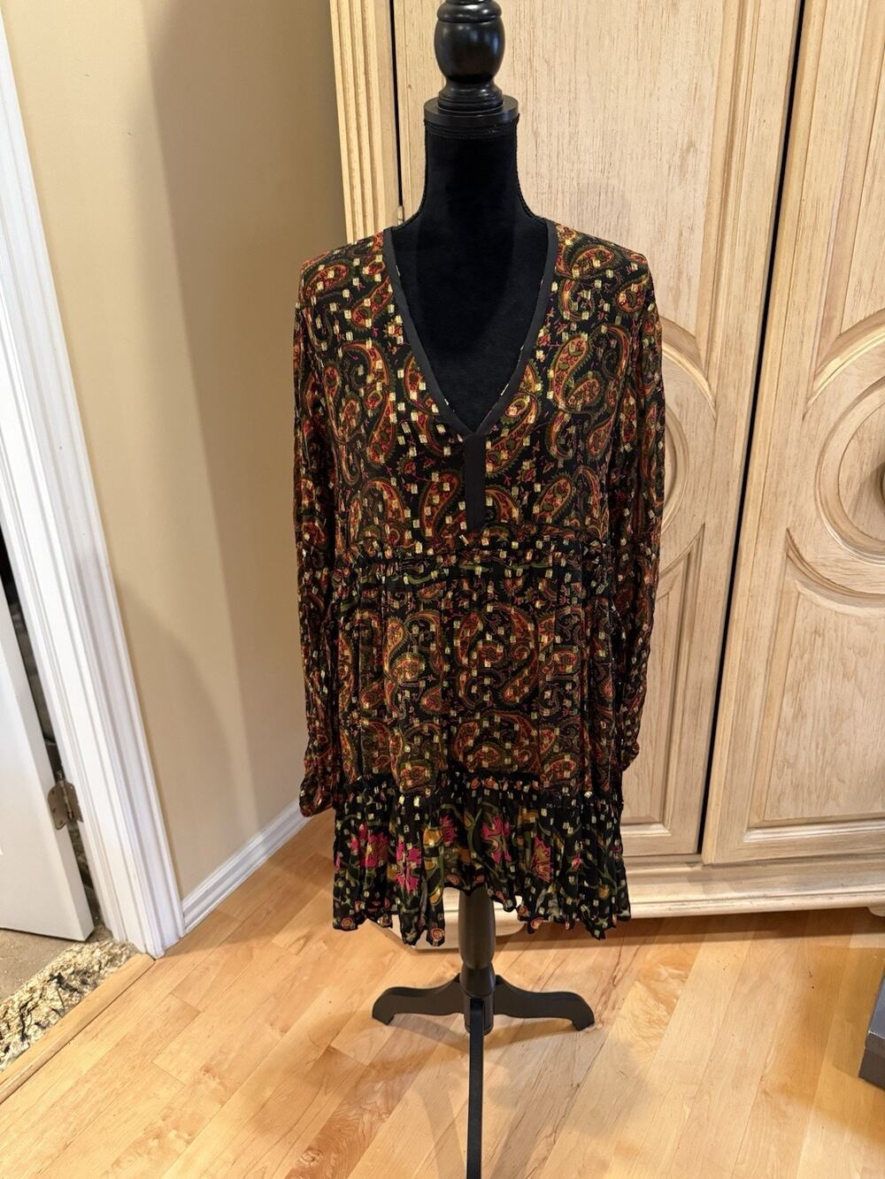 MISS JUNE ONE SIZE PAISLEY PRINT Sheer TIERED MINI DRESS V-neck boho Black